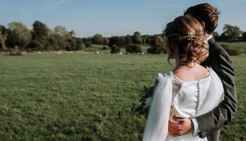 Bride Arrested for Allegedly Forcing the Photographer to Pay for the Privilege of Shooting Her Wedding